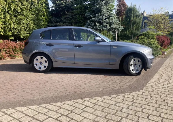 łódzkie BMW Seria 1 cena 16900 przebieg: 175000, rok produkcji 2006 z Tarczyn